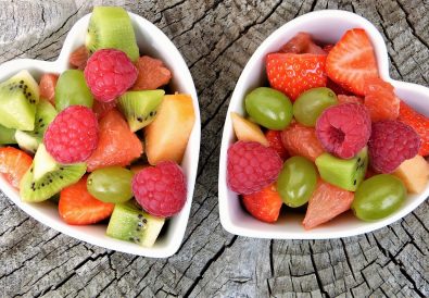 właściwości zdrowotne owoców sezonowych